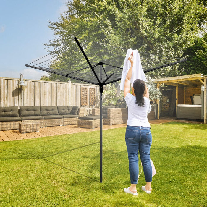 Blumill Droogmolen met grondanker in de tuin