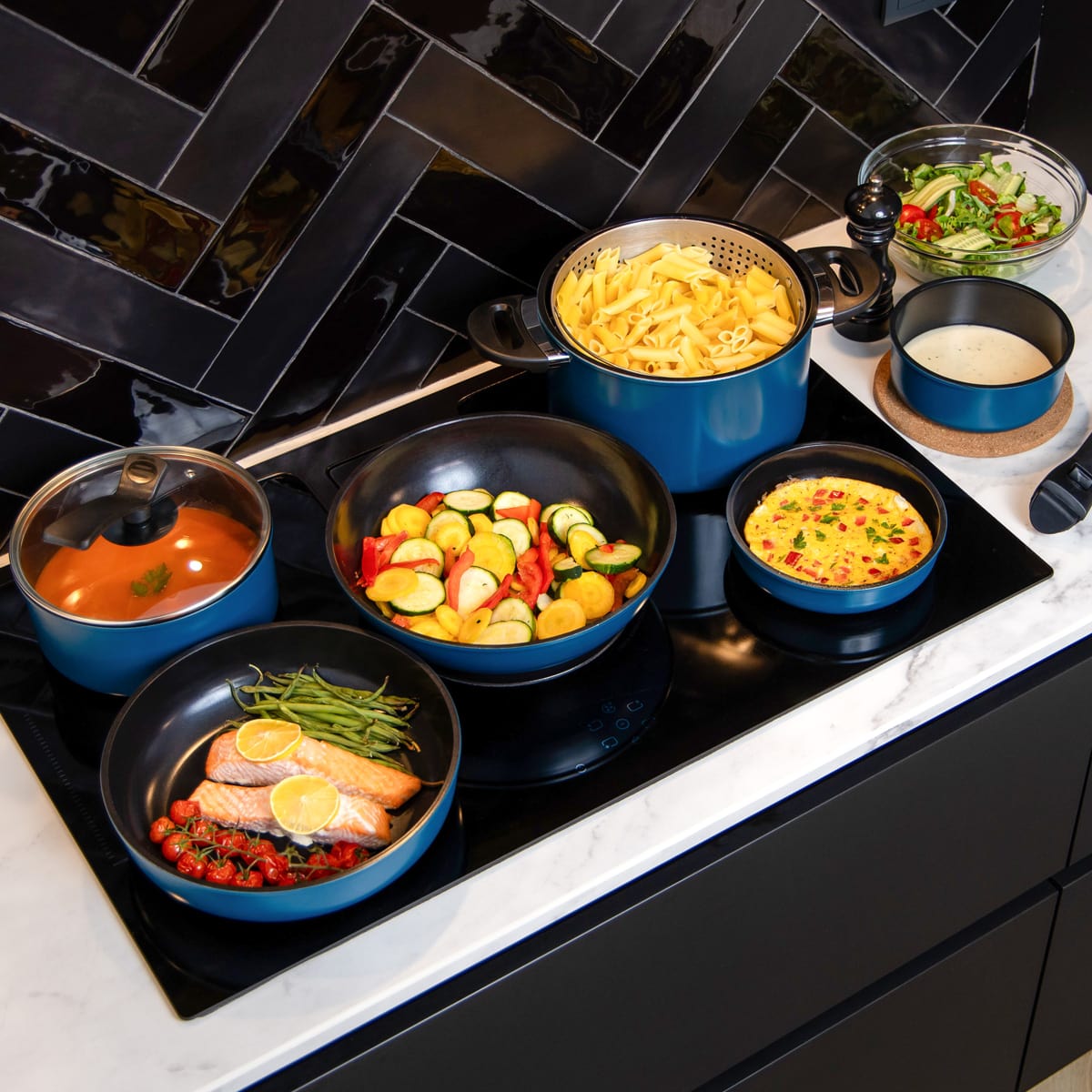 Kelton Complete 4-in-1 stapelbare 26-delige pannenset